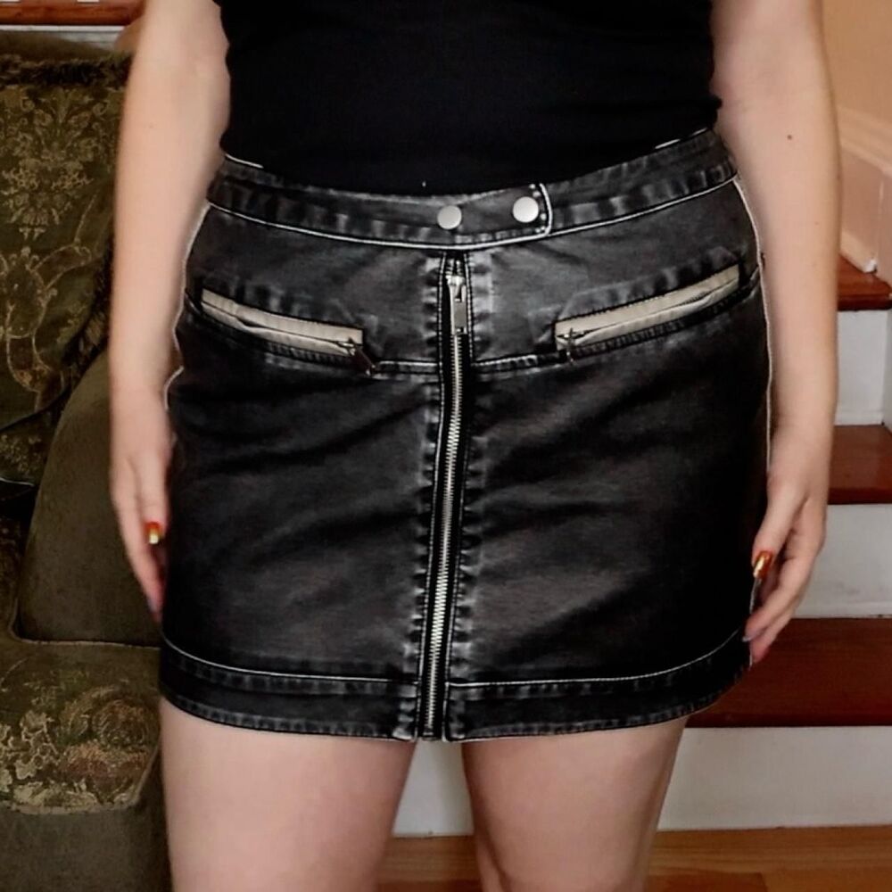 Moto Skirt Faux Leather Mini 13 White Racing Stripe Zipper Indie Sleaze Grunge